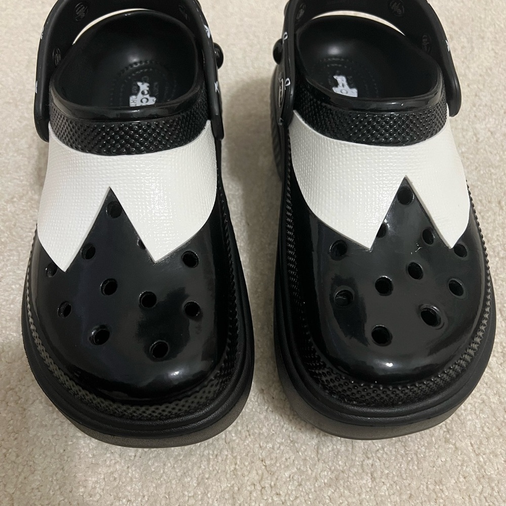 CROCS Black and White Sandals - Picture 3 of 9